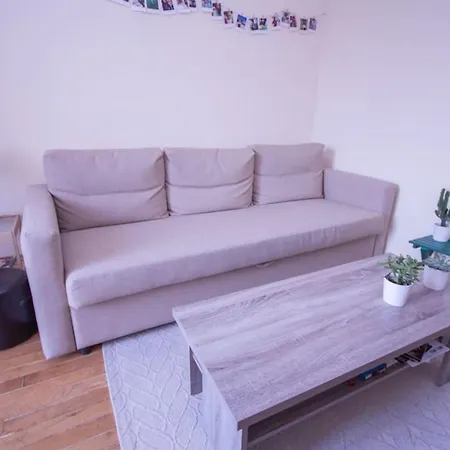 Hostnfly - Superb And Bright Near The Sacre-coeur Apartment