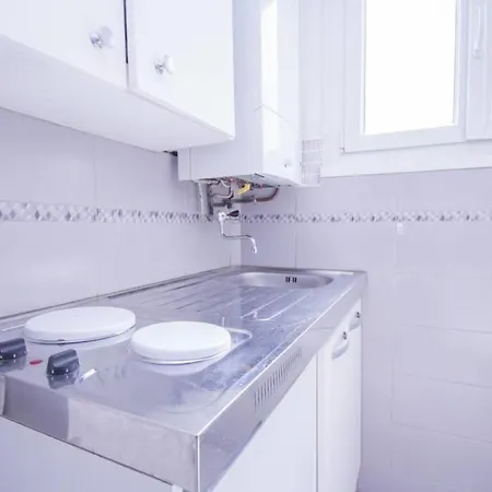 Hostnfly - Superb And Bright Near The Sacre-coeur Apartment Paris